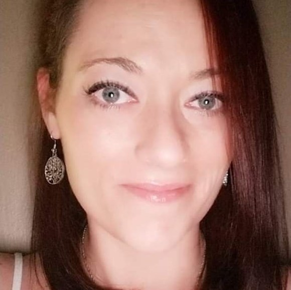 Meet your Posher, Tiffany - Picture 1 of 1